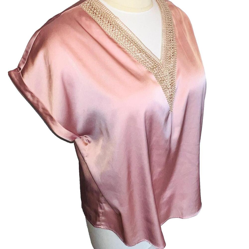 Chigant - Women's XXL Blouse Rose Pink Satin Crochet Trim VNeck Cuffed Sleeeve